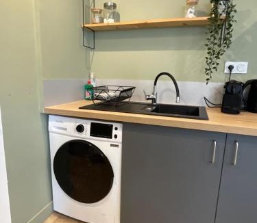 Tournon-sur-Rhone Apartment | Studio L'Émeraude
