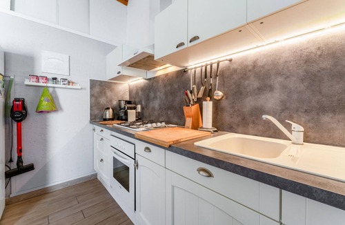 Bedoin Apartment | Studio 'La Petite Maison' with view of Mont Ventoux, Wi-Fi and air conditioning