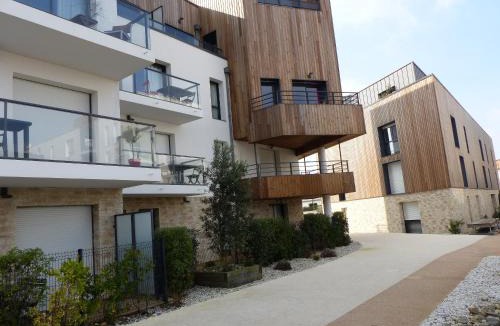 La Rochelle Apartment | STUDIO "LES QUAIS 2" Les MINIMES