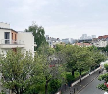 Le Kremlin-Bicetre Apartment | Studio lumineux et calme - Netflix, CHU et métro 14