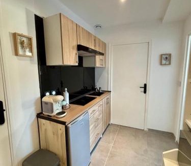 Livron-sur-Drome Apartment | Studio Nid du Perrier