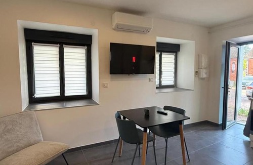 Le Creusot Apartment | Studio Tout Équipé Balcon Parking Privé