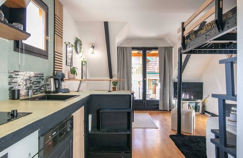 Giez Apartment | Studio welcoming 2 people - Balcony - Swimming pool