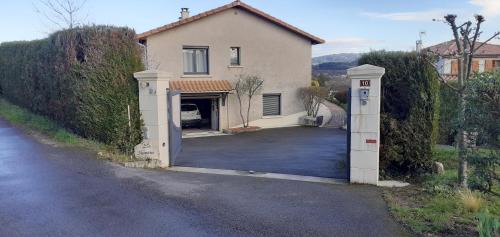 Chauffailles House | Studio Wifi SdB à l'italienne