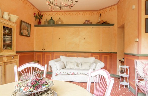 Montbrun-les-Bains Apartment | Studio with pool in garden Park, naerby spas and views at the Mont Ventoux.