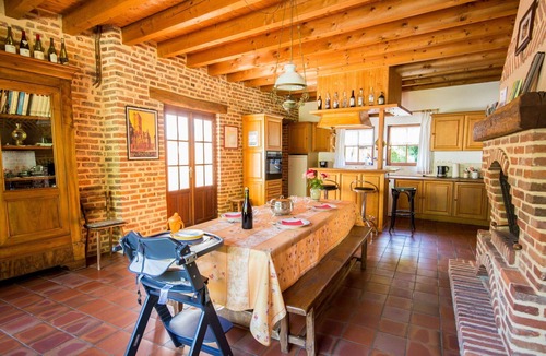 La Chapelle-Saint-Sauveur Villa | Stunning private villa for 8 people with WIFI, private pool, TV, terrace and pets allowed