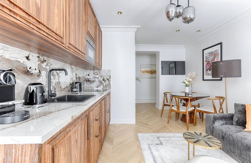 14th Arrondissement Apartment | Stunning Apartment for 4 PPL - Montparnasse