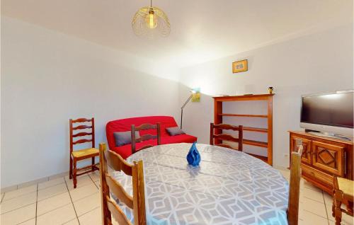 Trouvans Apartment | Stunning Apartment In Trouvans With Wifi