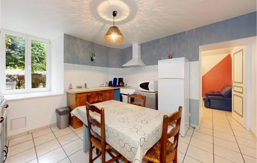 Trouvans Apartment | Stunning Apartment In Trouvans With Wifi