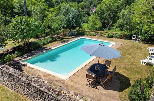 Rueyres House | Stunning, family-friendly farmhouse; large garden, safe private pool