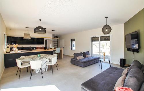 Cleon-d'Andran House | Stunning Home In Cléon D' Andran