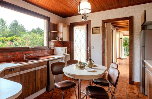 Mimizan House | Stunning private villa for 6 people with WIFI, TV, terrace and pets allowed