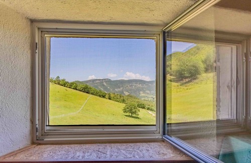 Roche-Saint-Secret Villa | Stunning villa for 4 guests with WIFI, TV, pets allowed and panoramic view