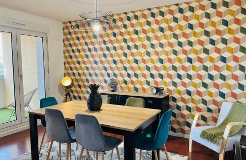 Epinal Apartment | Suite Armonia - 4 Chambres, Parking, Babyfoot