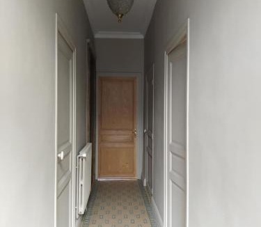La Clayette Hotel | Suite confortable plein cœur du village