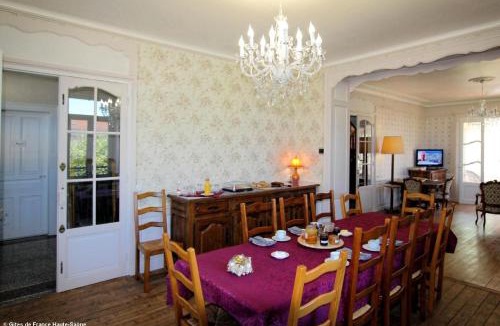Fougerolles Bed & Breakfast | Suite familiale, Au Fil du Temps