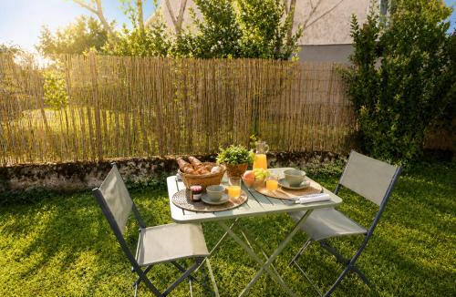 Paroisse Saint-Augustin-de-Chaux Apartment | Suite Luxe et nature avec sauna & cinéma privés proximité forêt