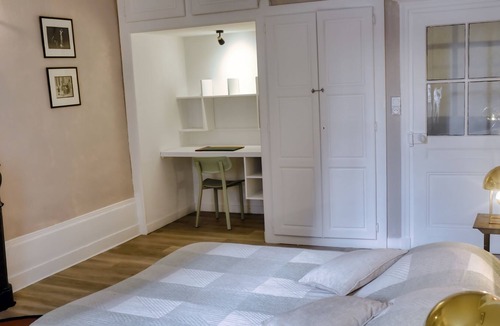 Poligny Bed & Breakfast | Suite Privée Dans un Élégant Hôtel Particulier au Coeur de Poligny