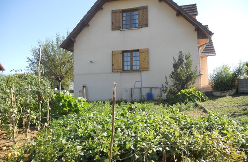 Lons Agglomeration House | Summer rental Villa & pool Lons le Saunier