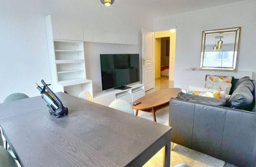 Bagneux Apartment | Sunshine 5 minutes from the metro