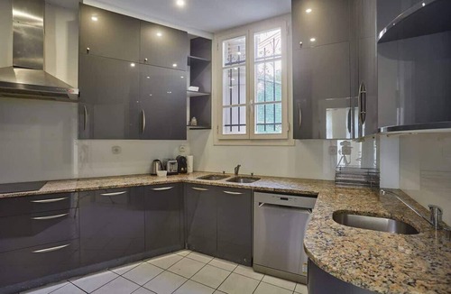Saint-Vincent-de-Paul Apartment | Superb apartment Center of Paris-Montmartre