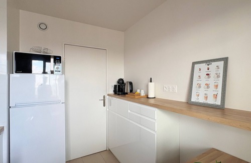 Combat Condo | Superb apartment with balcony Paris 20