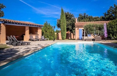 Mazan House | Superb holiday villa in Mazan, near Carpentras, with heated pool.