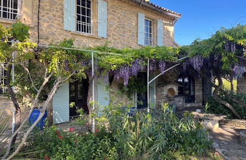 Pont-Saint-Esprit House | Superb Provencal Mas