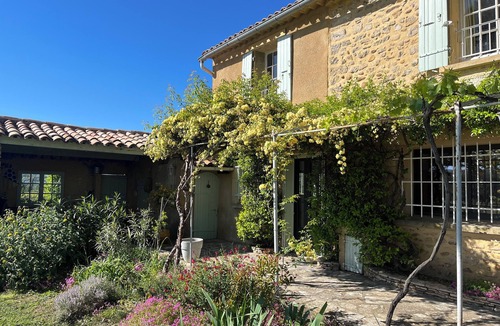 Pont-Saint-Esprit House | Superb Provencal Mas