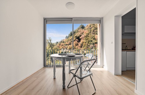 Vals-les-Bains Apartment | Superb studio - River access