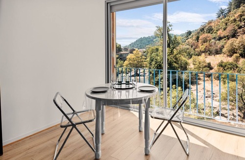Vals-les-Bains Apartment | Superb studio - River access