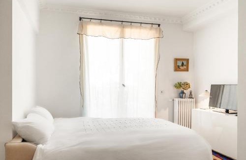 Chaussee-d'Antin Apartment | Superb studio with terrasse & 24-7 security in the heart of Paris!