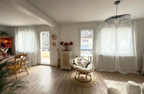 Vaux-les-Saint-Claude Apartment | Superbe appartement avec salle de jeux