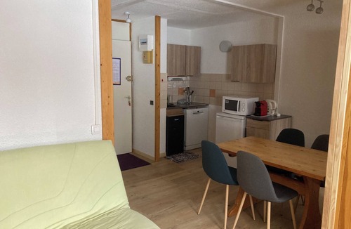Valmorel Apartment | T1 4 persons "ski aux pieds" - res Le Pierrer