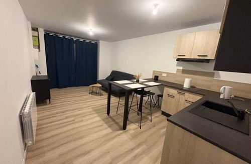 Challans Apartment | T1 bis neuf hyper centre 4 couchages