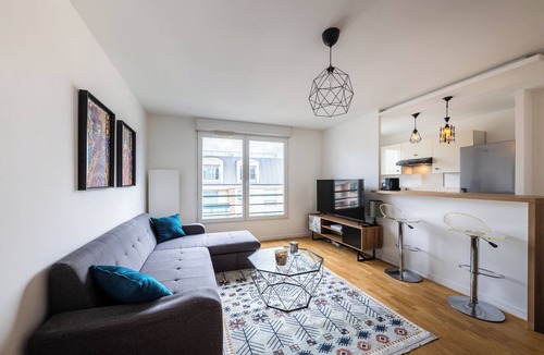 Villejuif Apartment | T2 Chic & Moderne, metro 2 min, Paris in 10 min