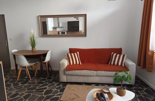Vals-les-Bains Apartment | T2 cosy en RDC idéal séjours & cures