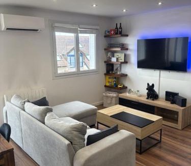 Divonne-les-Bains Apartment | T2 design climatisé au coeur de Divonne
