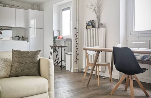 Epinal House | T2 EPINAL Belle-Rive - Zen Chic - Moselle view - Private parking lot