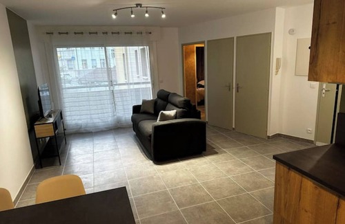 La Roche-sur-Foron Apartment | T2 historic town center with castle