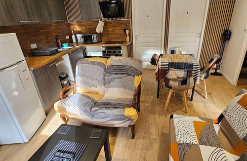Montlucon Apartment | T3 au cœur historique de Montluçon, gare à 10 min