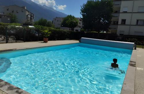 Albertville Apartment | T3 Confort - Piscine et terrasse