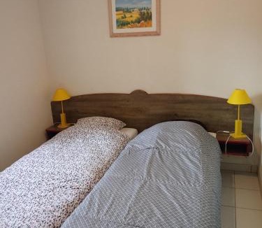 Saint-Geniez-d'Olt Apartment | T3 village goelia rez de jardin