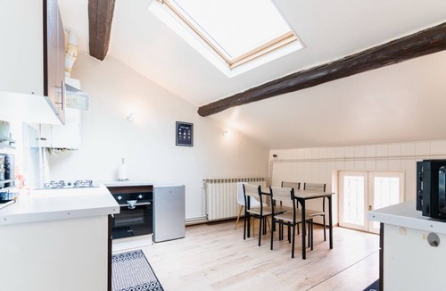 Ancy-Dornot Apartment | T4 93m² -Modern & old charm with wooden beams, bright, pets welcome!