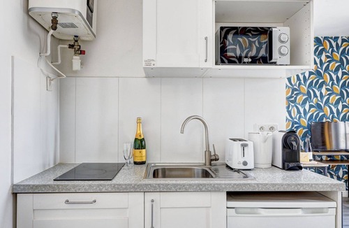 Bagnolet Apartment | TBS 142 - Cosy Studio at the Gates of Paris