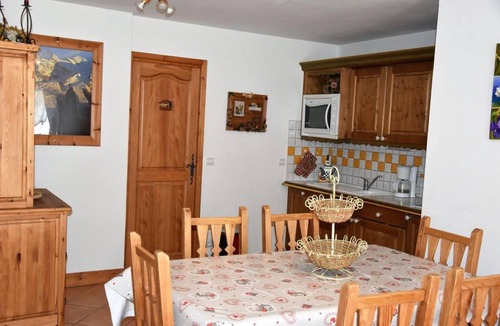 Pralognan-la-Vanoise Apartment | Terrace, tv, 48m², Pralognan-la-Vanoise