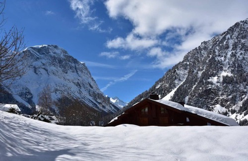 Pralognan-la-Vanoise Apartment | Terrace, tv, 50m², Pralognan-la-Vanoise