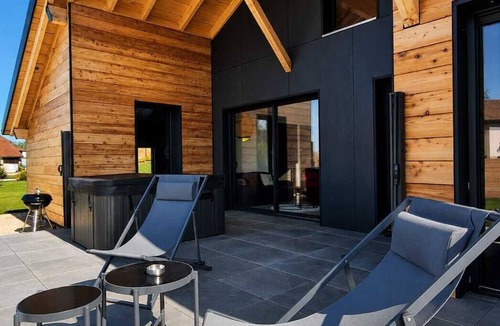 Fraroz Ski Chalet | THĒNA | Chalet d'Exception Spa & Montagne (Jacuzzi & Love room)