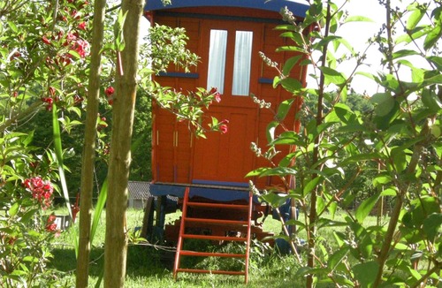 Donzy House | The Camp