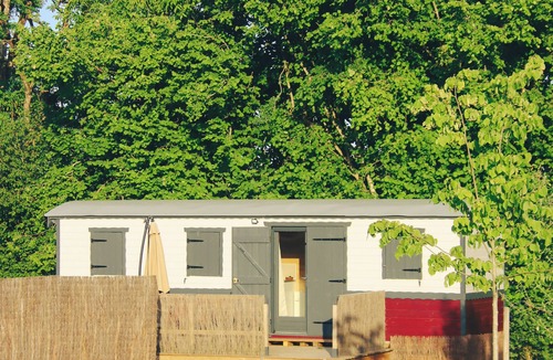 Fontenoy Cabin | The Caravan at L'Orée des 4 Chemins